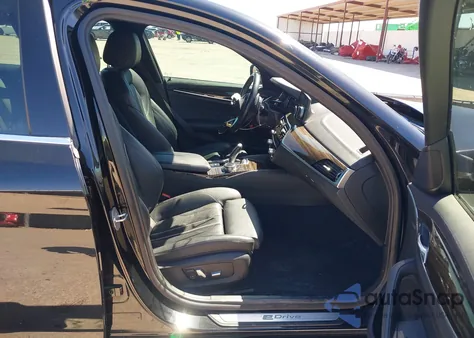 2018 BMW 530E Iperformance from USA, damaged, VIN WBAJA9C56JB033682